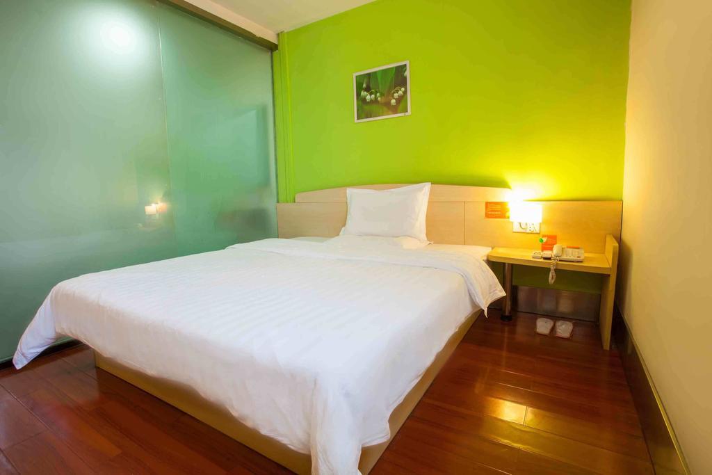 7Days Inn Tai'An Railway Station Room photo
